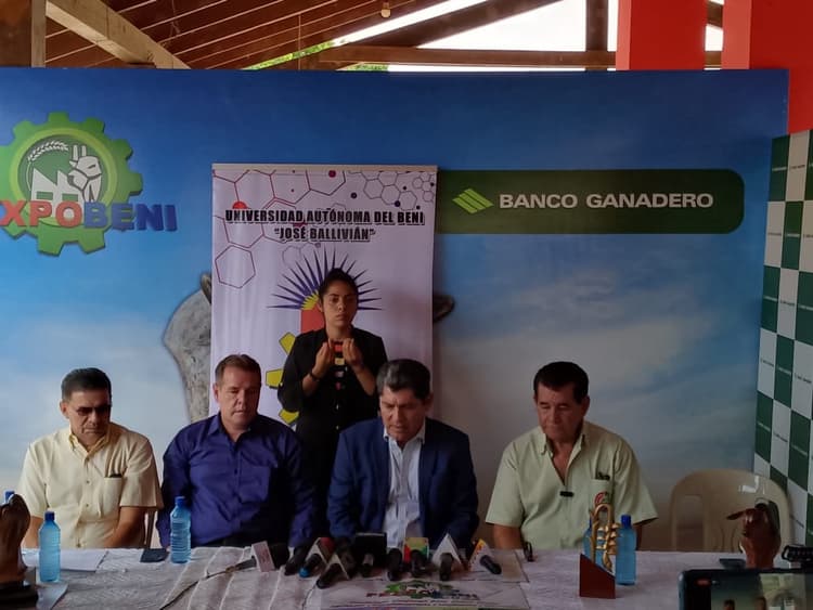 Imagen de portada: Banco Ganadero firma alianza con FexpoBeni por 17 años consecutivos