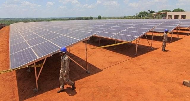 Imagen de portada: Bolivia abre debate sobre futuro de la energía:  ¿Es posible una transición energética?