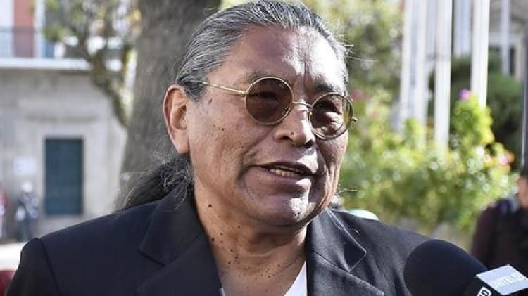 Imagen de portada: Fernando Untoja: Bolivia necesita una salida política, más que económica, para resolver la crisis