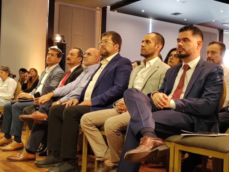 Imagen de portada: Los líderes políticos reflejan su visión de país en el foro 'Liderazgo para un Nuevo Ciclo'