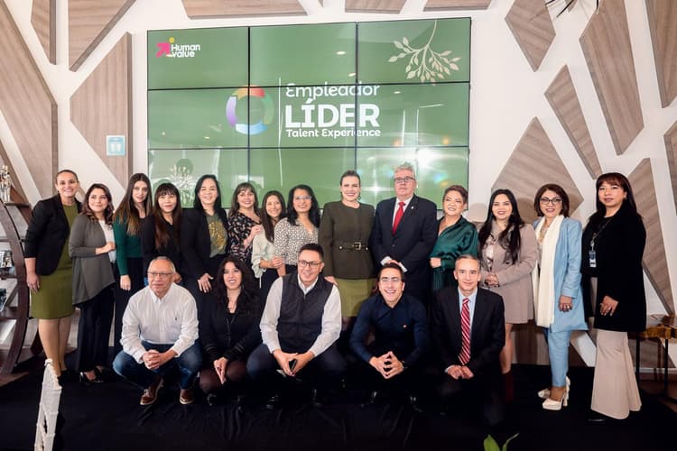 Imagen de portada: BPO Center y Human Value reconocen a los Empleadores Líderes en La Paz: Impulsando ecología emocional con raíces profundas y mentalidad infinita