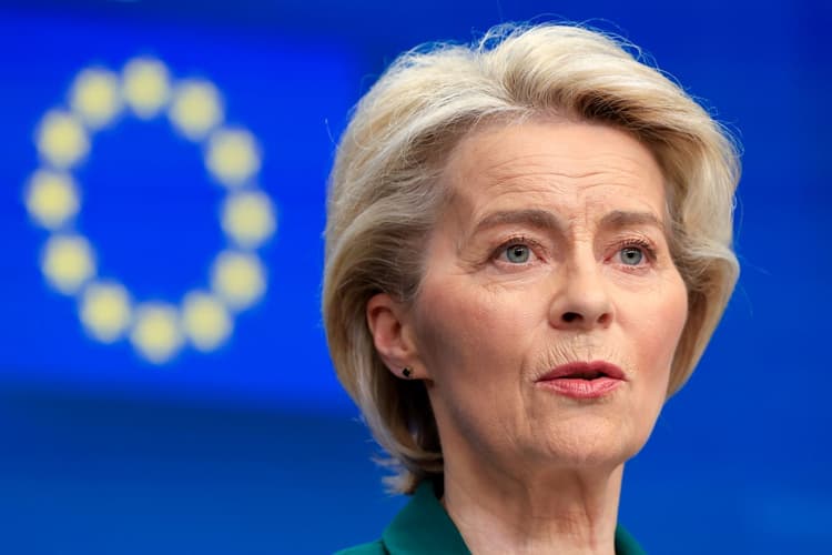 Imagen de portada: UE aplaza 90 días la represalia por aranceles al acero para "dar oportunidad a la negociación" con Trump