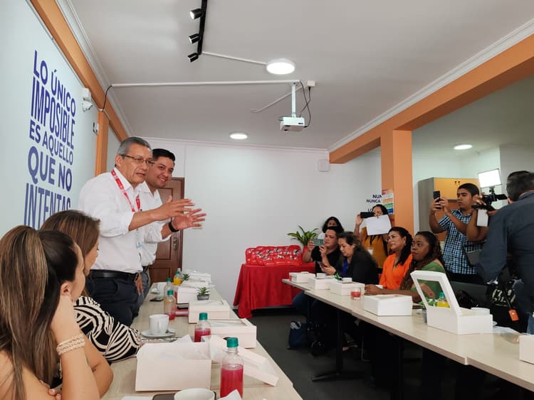 Imagen de portada: Pro Mujer festeja a los periodistas en su día