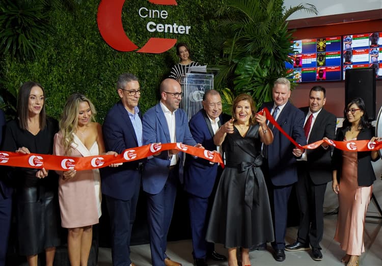 Imagen de portada: Cine Center inaugura su nueva sucursal en el Megacentro Comercial Avenida Brasil en Santa Cruz