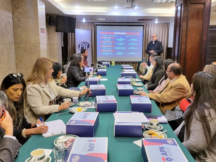 Imagen de portada: Conocimiento que alimenta: Pil lanza innovador taller de periodismo en nutrición