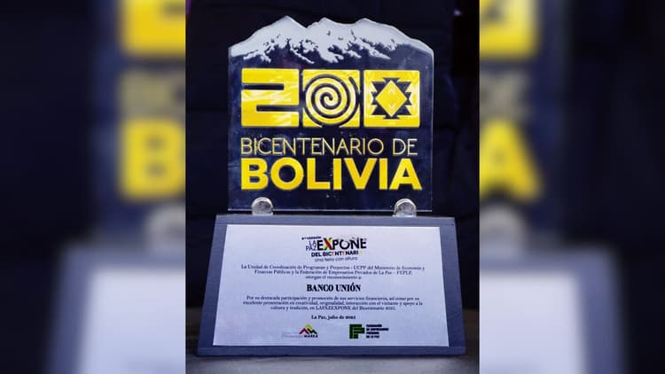 Imagen de portada: Banco Unión S.A. obtuvo el premio al Mejor Stand en la 8va versión de La Paz Expone del Bicentenario