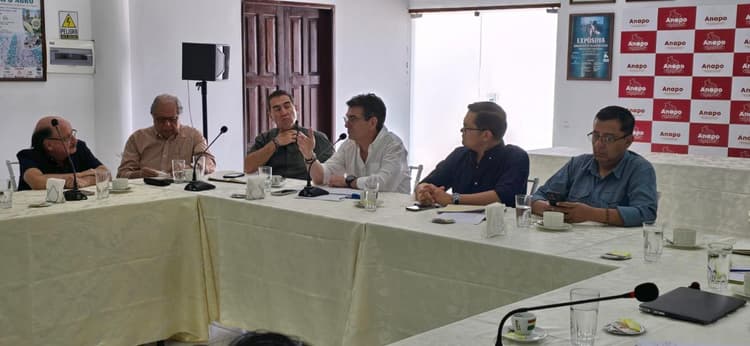 Imagen de portada: En reuniones con candidatos, Anapo planteó liberar las exportaciones y acelerar el uso de la biotecnología