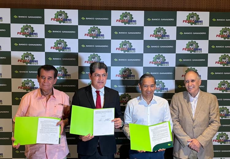 Imagen de portada: Banco Ganadero y FEXPO Beni firman un convenio para impulsar el desarrollo productivo y ganadero del Beni