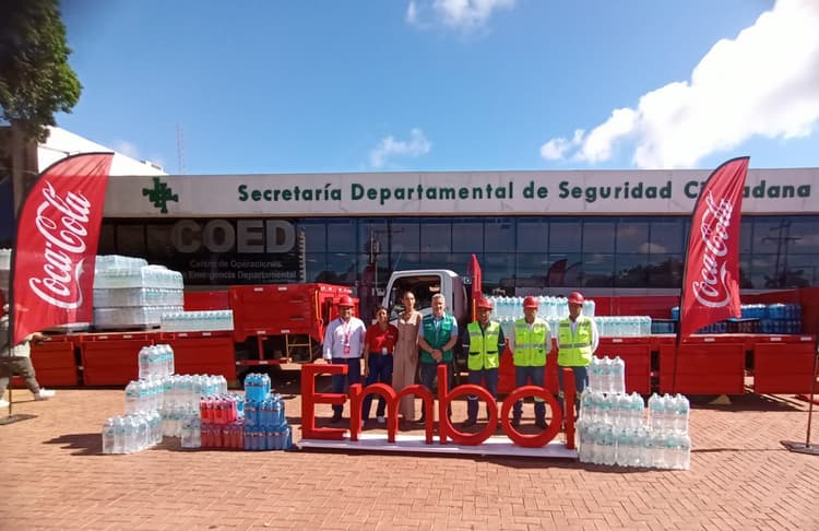 Imagen de portada: Embol entrega cerca de 7.000 litros de agua y bebidas hidratantes para damnificados de Samaipata  