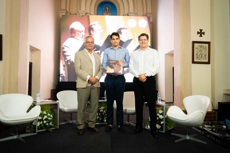 Imagen de portada: APAC y Embol presentan libro que difunde el legado misional de la Chiquitanía