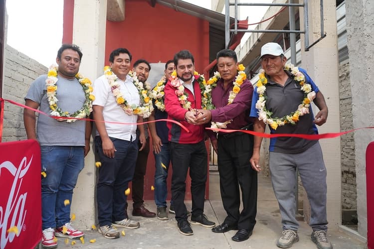 Imagen de portada: Inauguran sistema de agua potable que beneficia a más de 500 familias de la OTB Quimbol