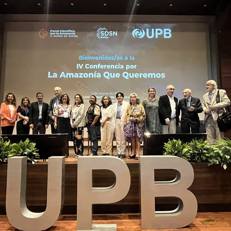 Imagen de portada: UPB reúne a científicos y autoridades internacionales para debatir el futuro de la Amazonía