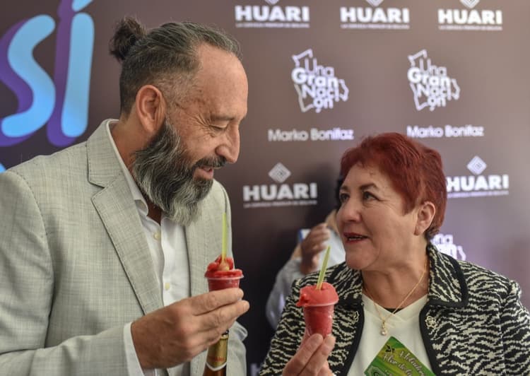 Imagen de portada: Huari junto al chef Marko Bonifaz, celebran la gastronomía callejera con la serie “Así da gusto”