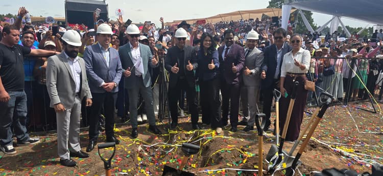 Imagen de portada: DXN arranca proyecto industrial en Bolivia y coloca la  primera piedra con una inversión de $us 25 millones