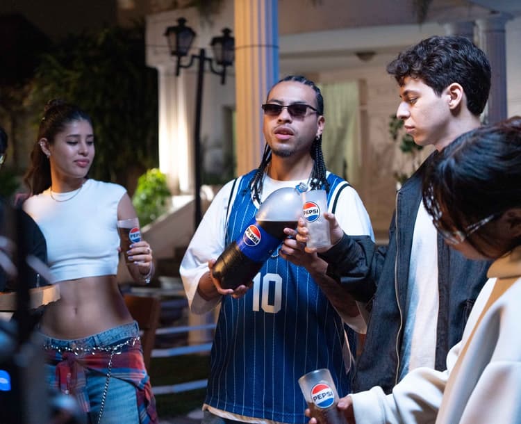 Imagen de portada: “La Convi”: Pepsi lanza su nueva presentación  de 2,5 litros enfocada en el consumo compartido