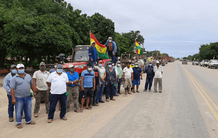 Imagen de portada: Tractoraso por bandas de precios a la harina de soya