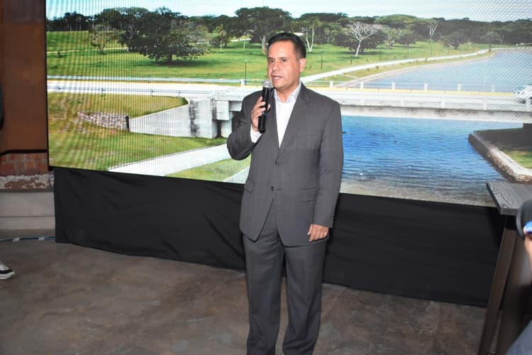 Imagen de portada: Urubó Village