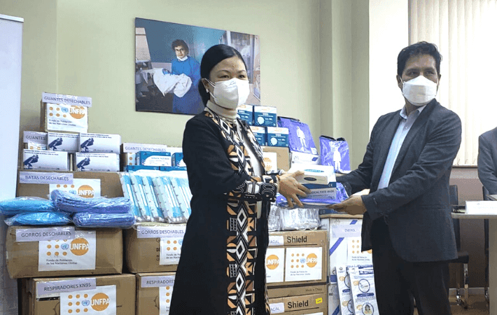 Imagen de portada: UNFPA entregó insumos y medicamentos equivalentes a $us 400 mil