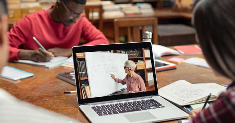 Imagen de portada: EDUCACIÓN VIRTUAL Y NUEVAS ESTRATEGIAS EDUCATIVAS