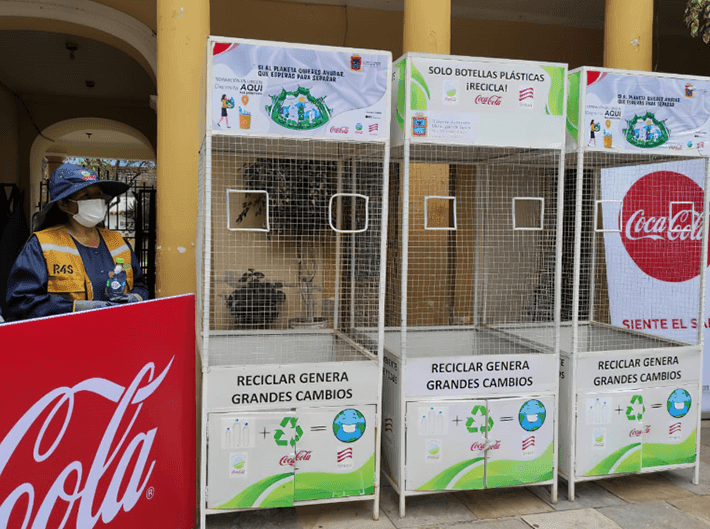 Imagen de portada: FUNDACIÓN COCA-COLA ENTREGA CONTENEDORES VITAL COMO PARTE DE LAS ACCIONES D