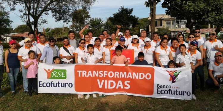 Imagen de portada: Campaña de “Ecolimpieza” de Ecofuturo en Beni