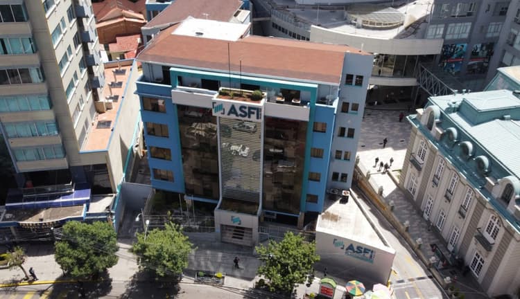 Imagen de portada: ASFI instruye a entidades de intermediación financiera analizar y entender reprogramación de créditos