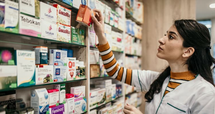 Imagen de portada: La Industria Farmacéutica boliviana reunida para enfrentar desafíos
