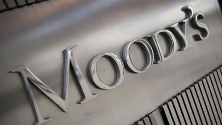 Imagen de portada: Calificaciones de riesgo de Moody’s. Cero y van tres