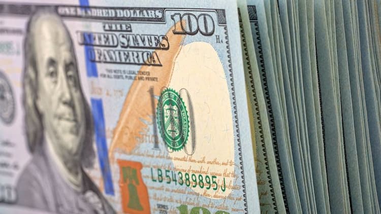 Imagen de portada: Menor disponibilidad de dólares incide en la banca