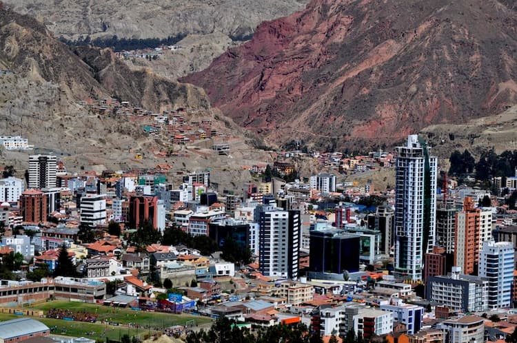 Imagen de portada: Intensa oferta hotelera en la zona sur de La Paz