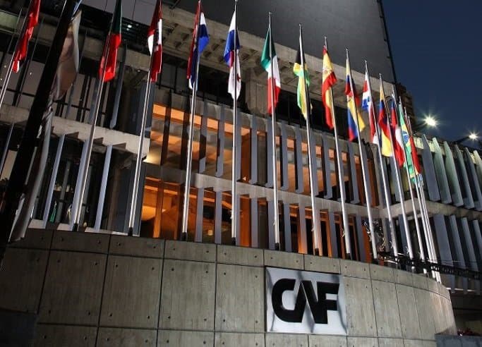 Imagen de portada: S&amp;P mejora Calificación de riesgo de CAF