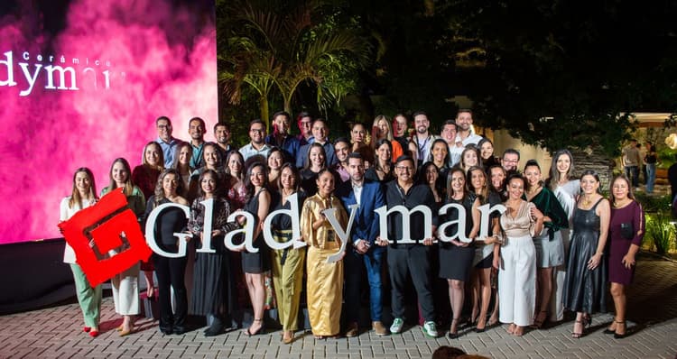 Imagen de portada: El gran talento boliviano fue protagonista de la Noche Gladymar