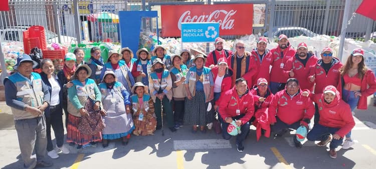 Imagen de portada: Fundación Coca-Cola de Bolivia avanza en su compromiso con el medio ambiente a través de proyectos sostenibles