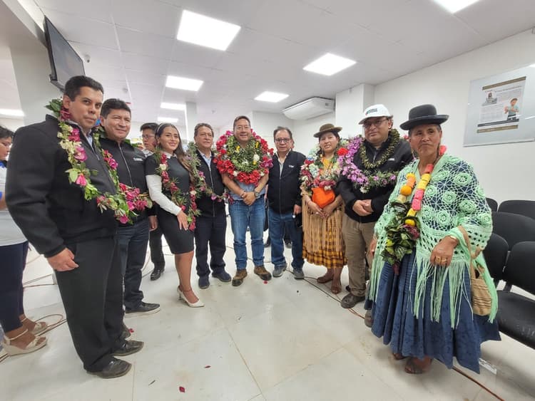 Imagen de portada: Banco Unión, inaugura una nueva agencia en el municipio de Apolo del departamento de La Paz
