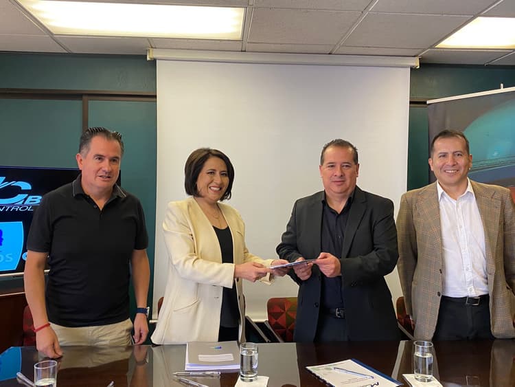 Imagen de portada: IPSOS CIESMORI y MEDIA CONTROL BOLIVIA sellan importante alianza para estudios de mercado y análisis de medios