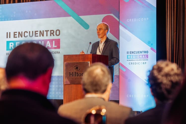Imagen de portada: Bolivia lidera el alza de usuarios frecuentes de billeteras digitales en la región