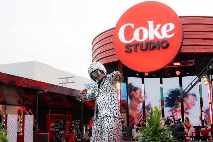 Imagen de portada: Coca-Cola marca su presencia en la Expocruz 2024 con Coke Studio™