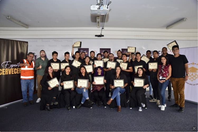 Imagen de portada: La Facultad de la Cerveza ha graduado a 91 Expertos   Cerveceros luego de que cursaran 10 módulos virtuales