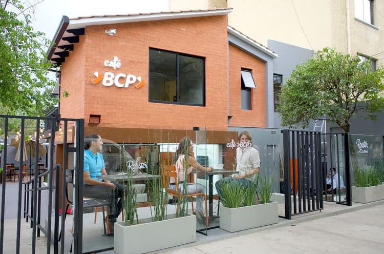 Imagen de portada: Café BCP abre sus puertas en Cochabamba