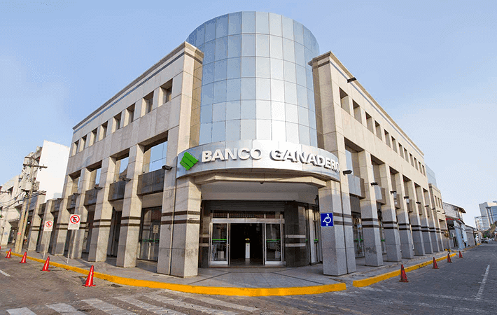 Imagen de portada: RECONOCIMIENTO BANCO GANADERO RECIBE PREMIO A LA EXCELENCIA