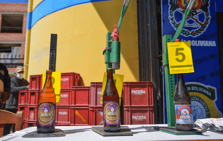 Imagen de portada: Se desbarata red que falsificaba cerveza en El Alto