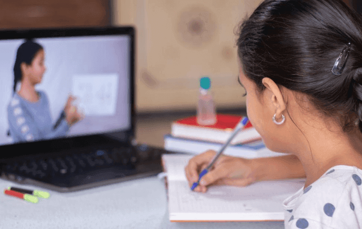Imagen de portada: Sol Futuro, brinda seguro que garantiza la educación de los hijos