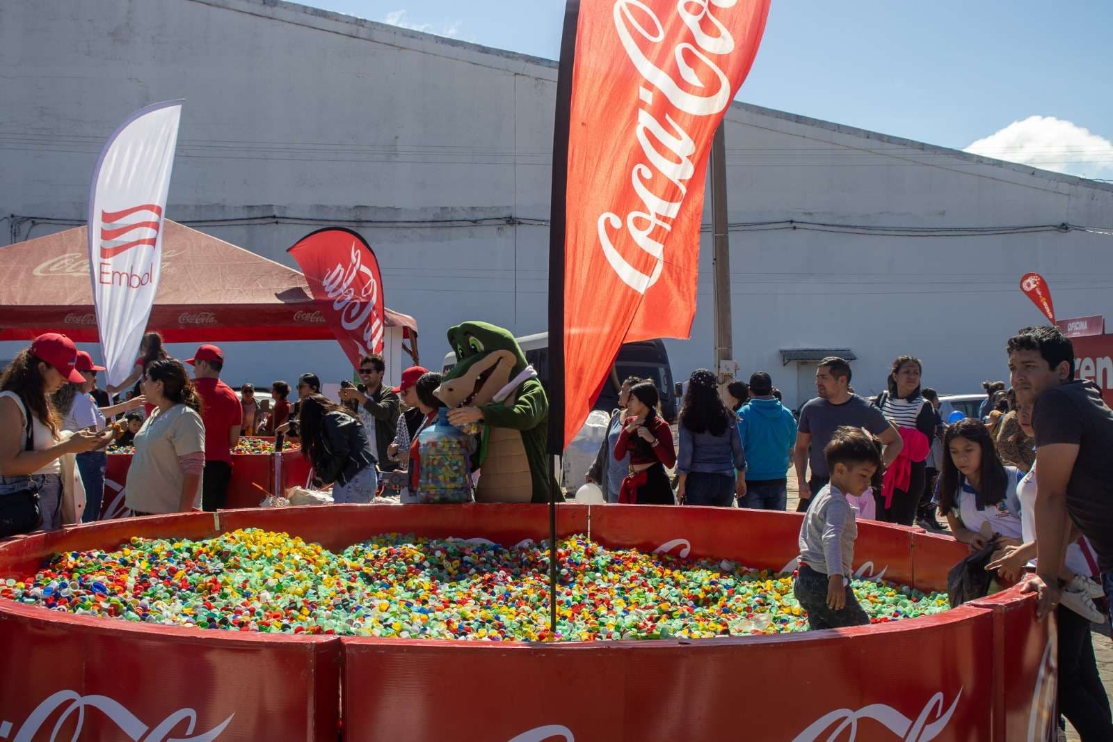Cada tapita suma: la campaña que convierte reciclaje en medicamentos para niños con cáncer
